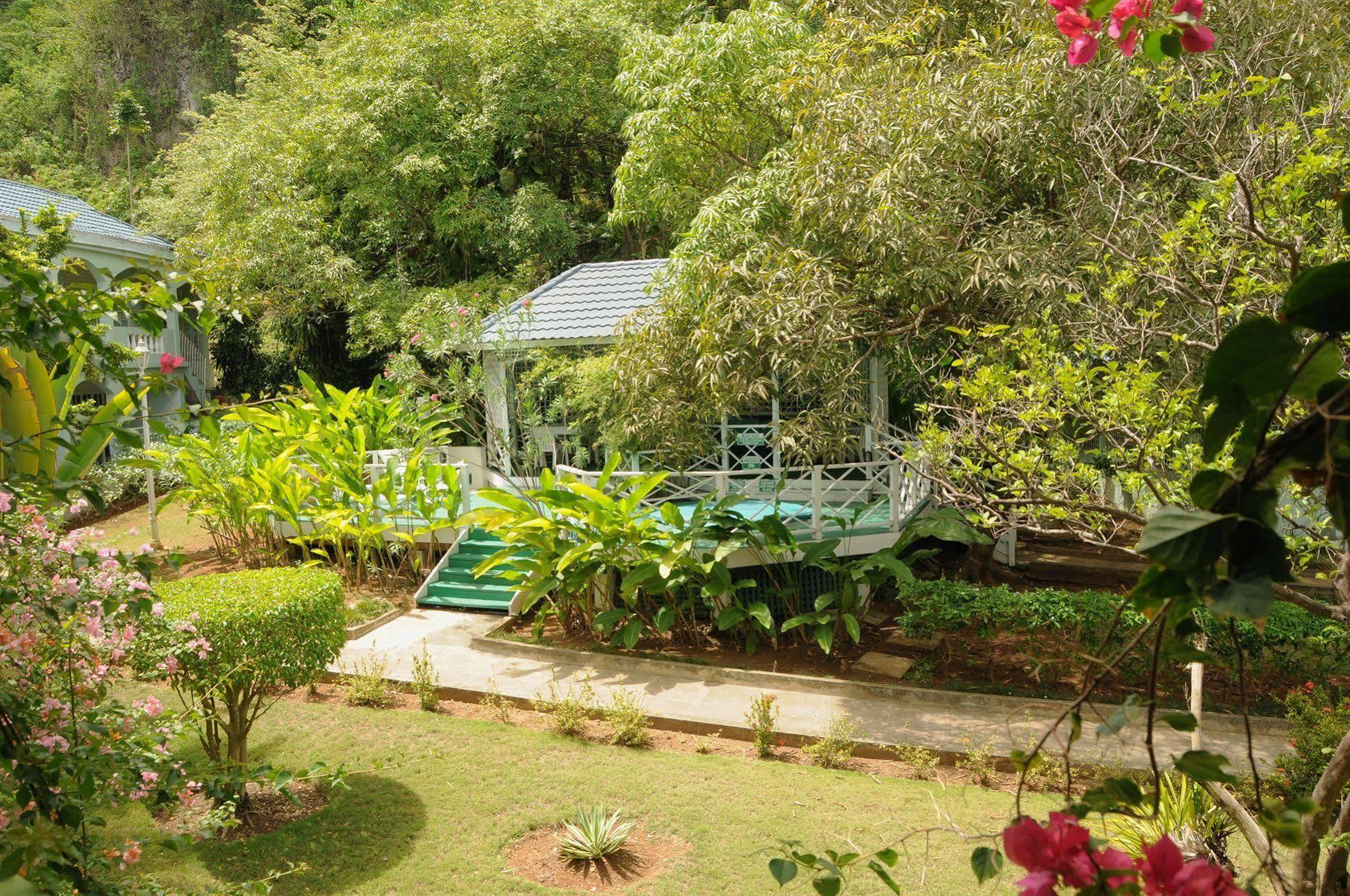 Doctors Cave Hotel Montego Bay