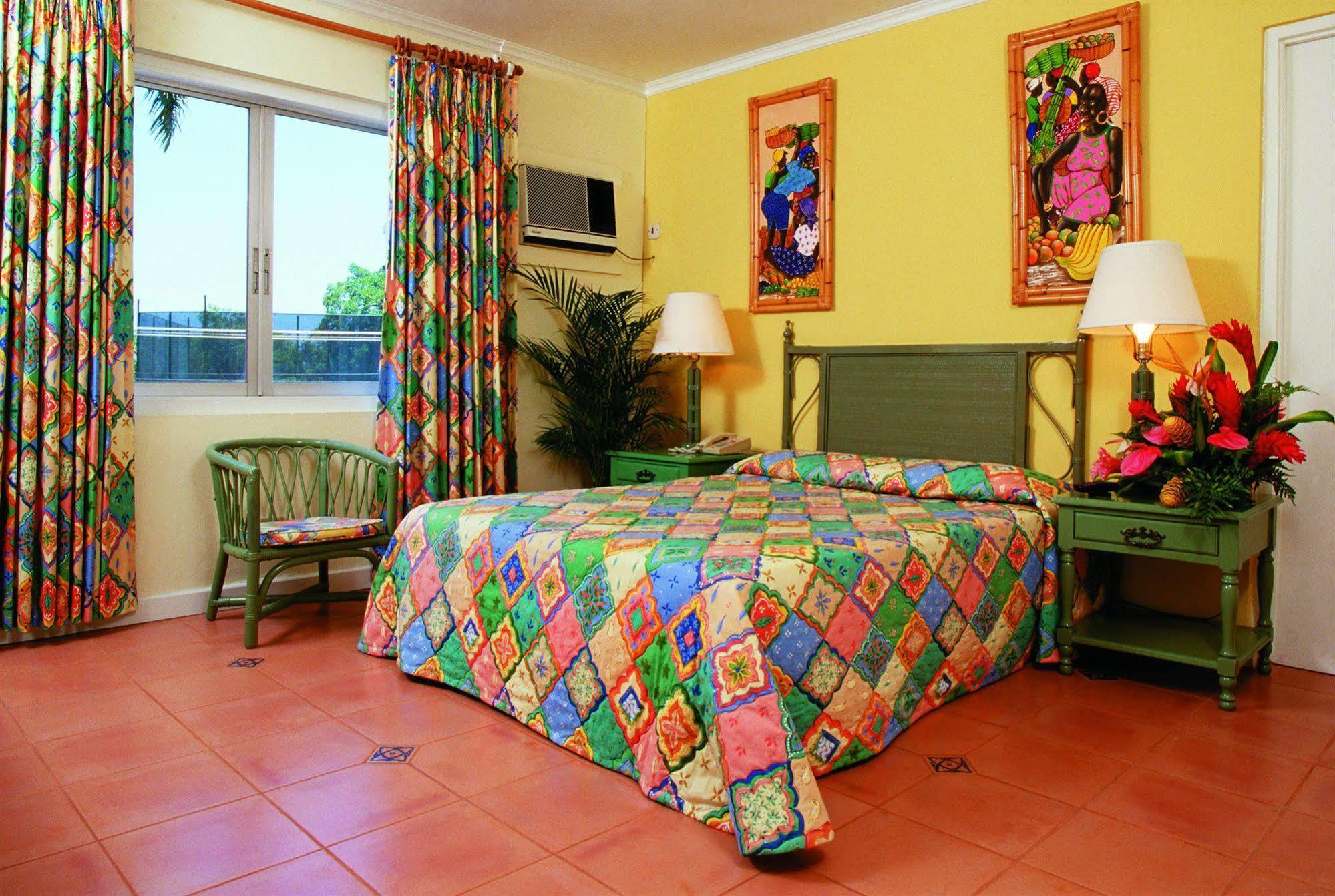 Hotel Doctors Cave Montego Bay