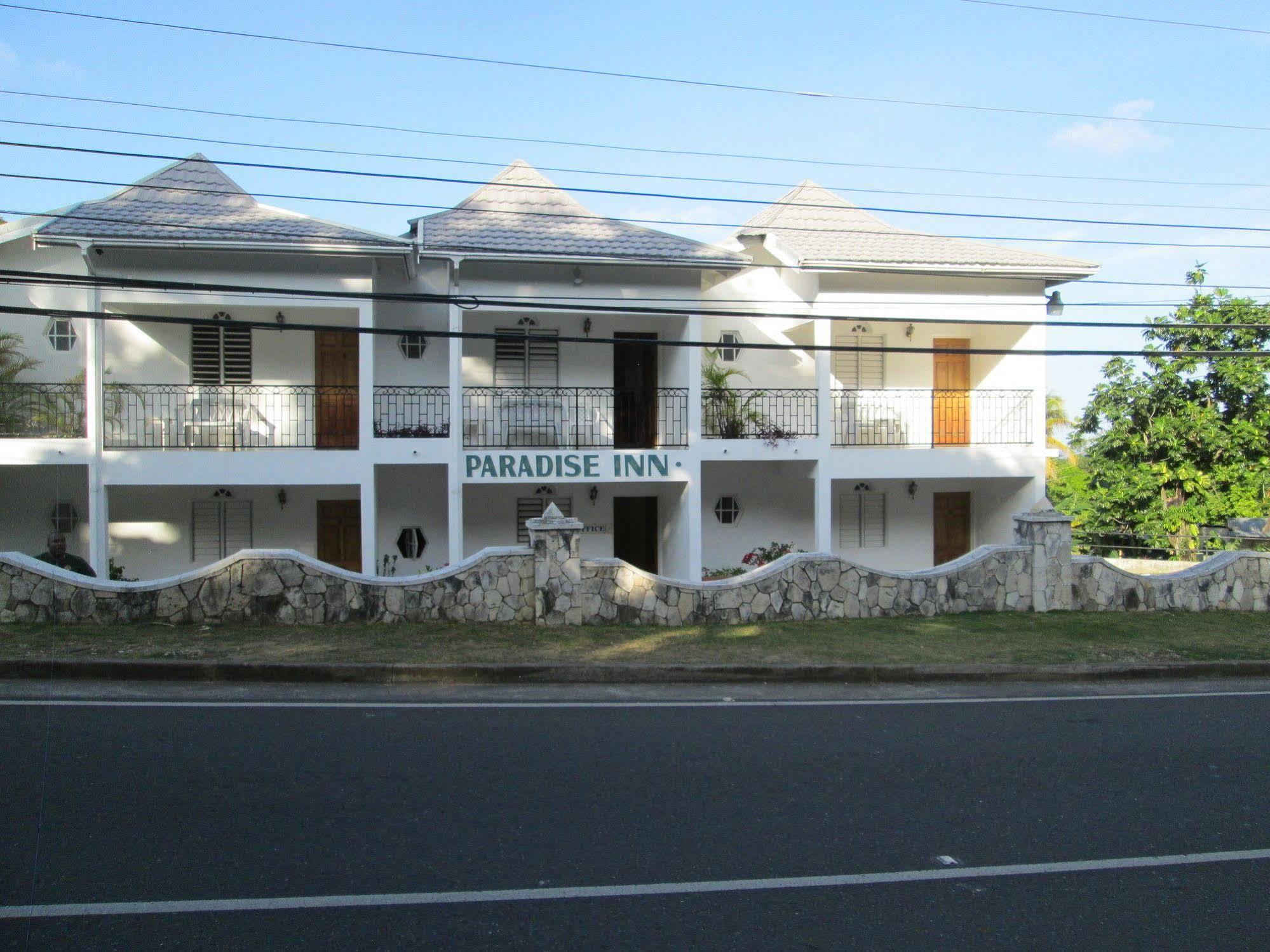Paradise Gasthof 2*