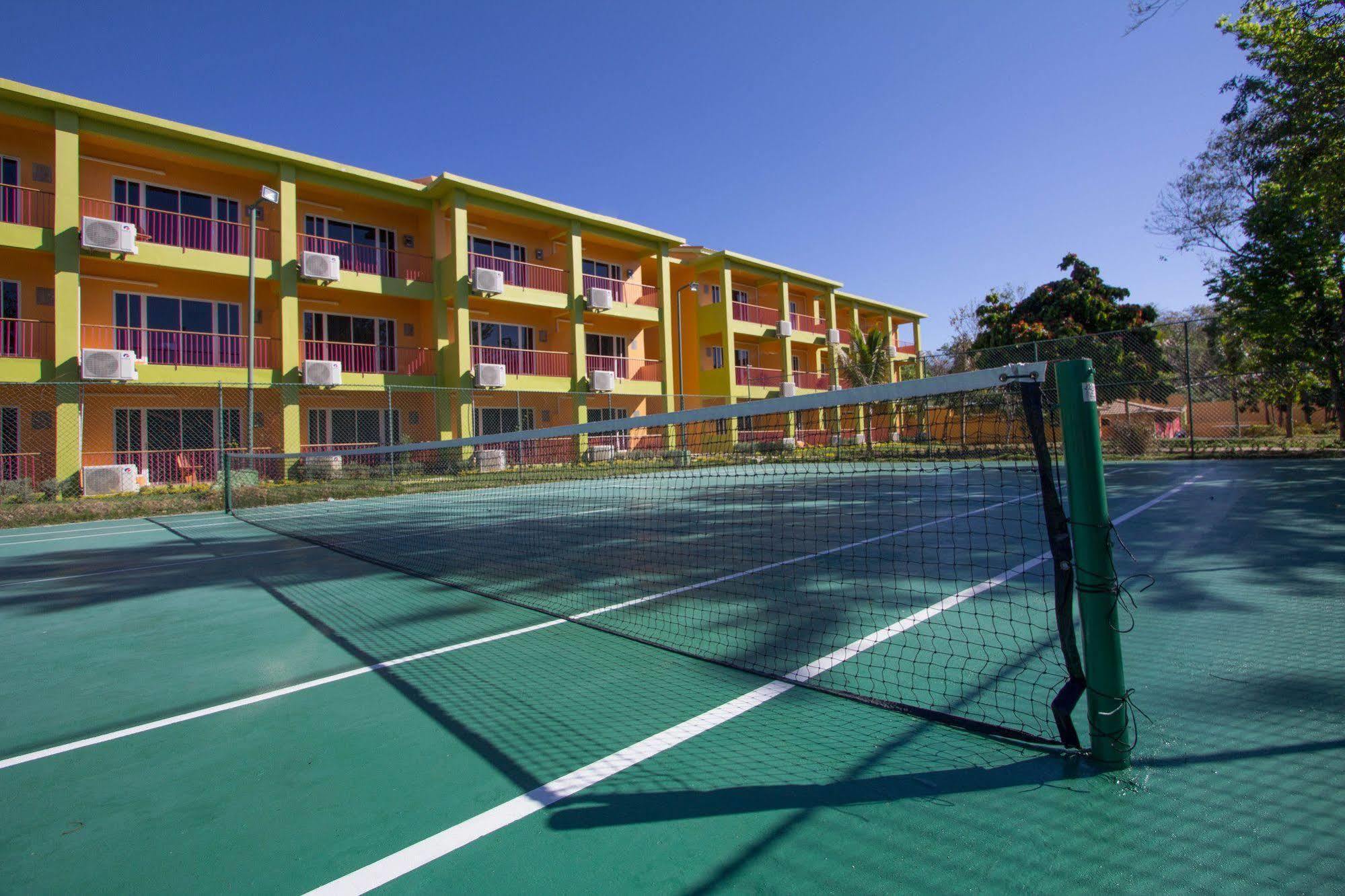 Oasis Hotel
