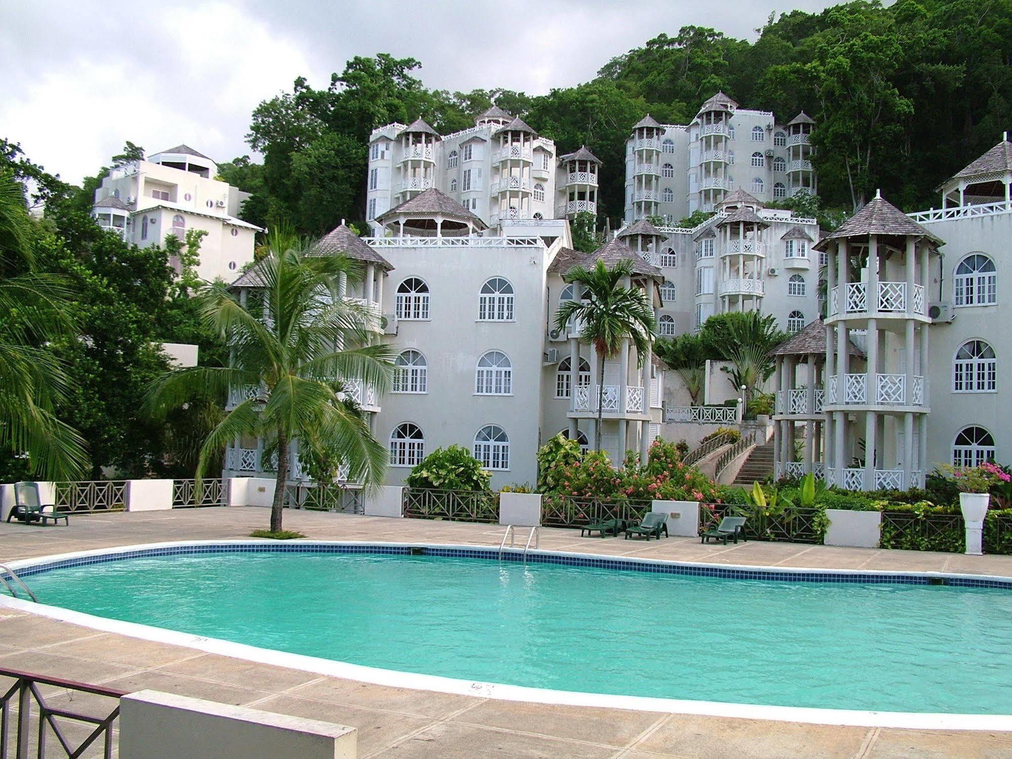 Skycastles Hotel 3*