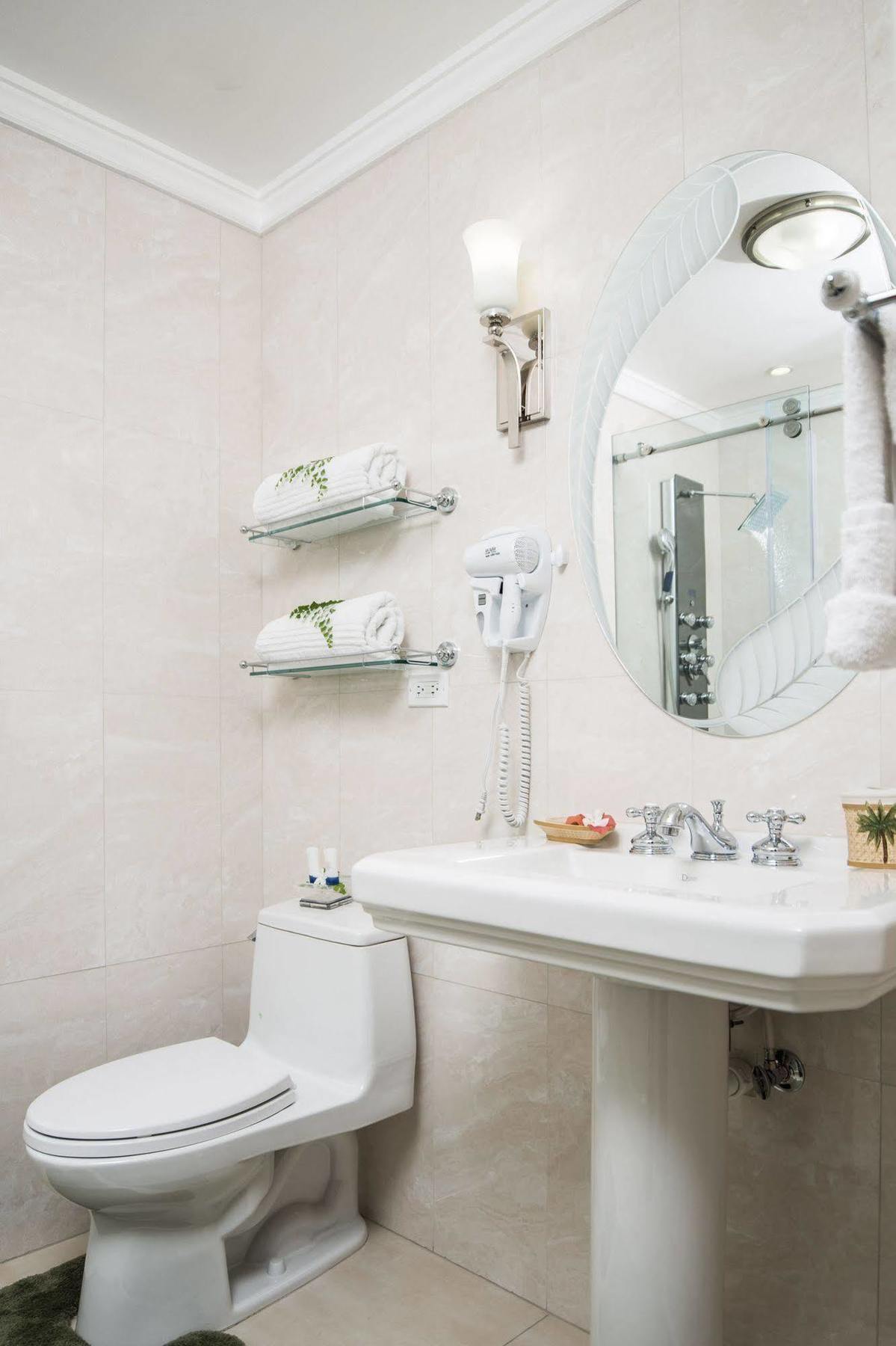 Bed & Breakfast Polkerris Montego Bay