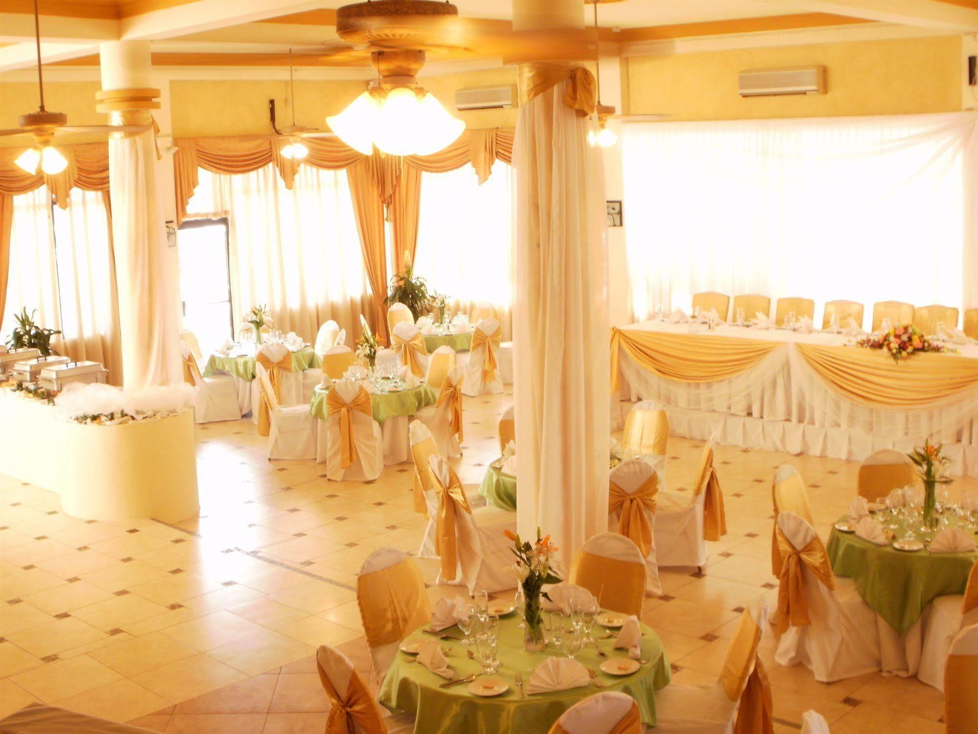 Hotel Grandiosa 2*