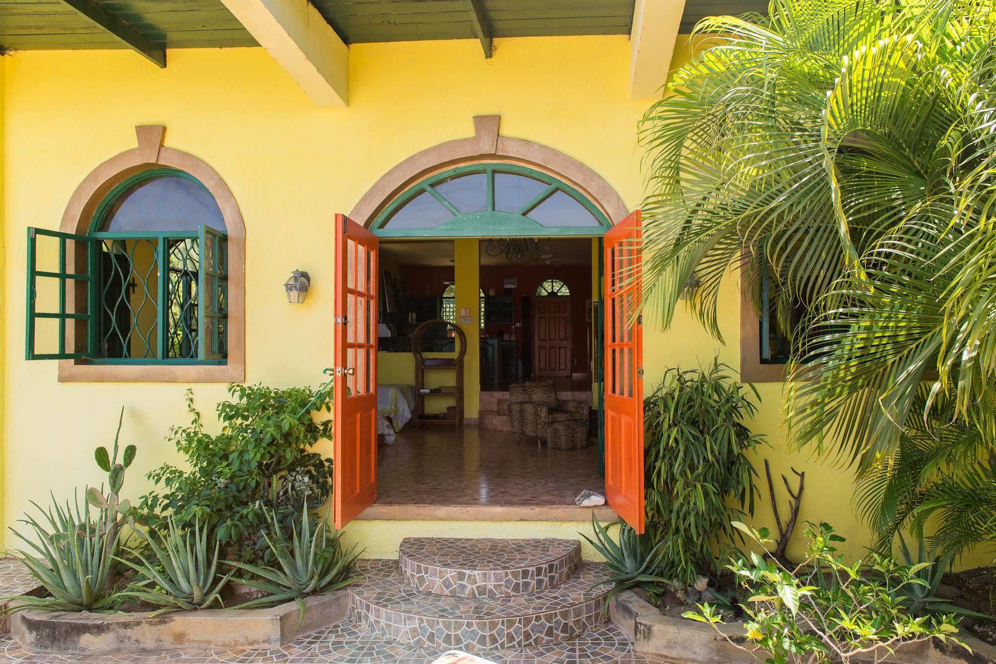 Sundown -negril Villa *