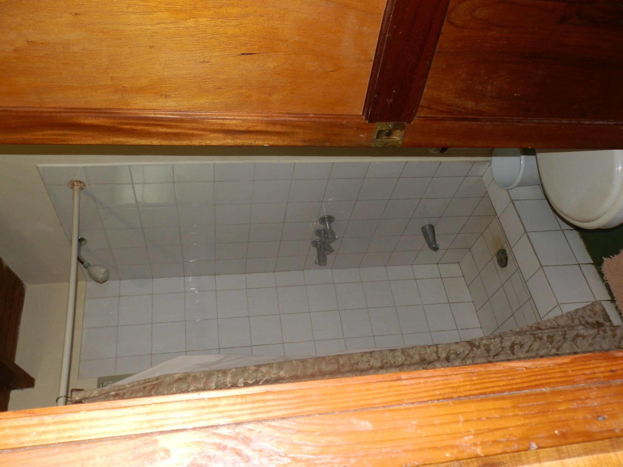 Harding Hall Hideaway Hotel