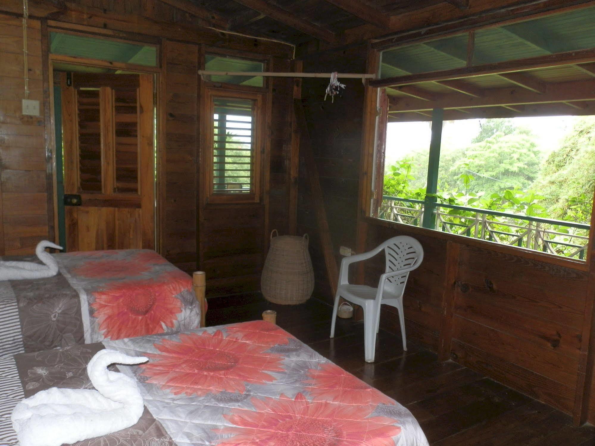 Harding Hall Hideaway 3*