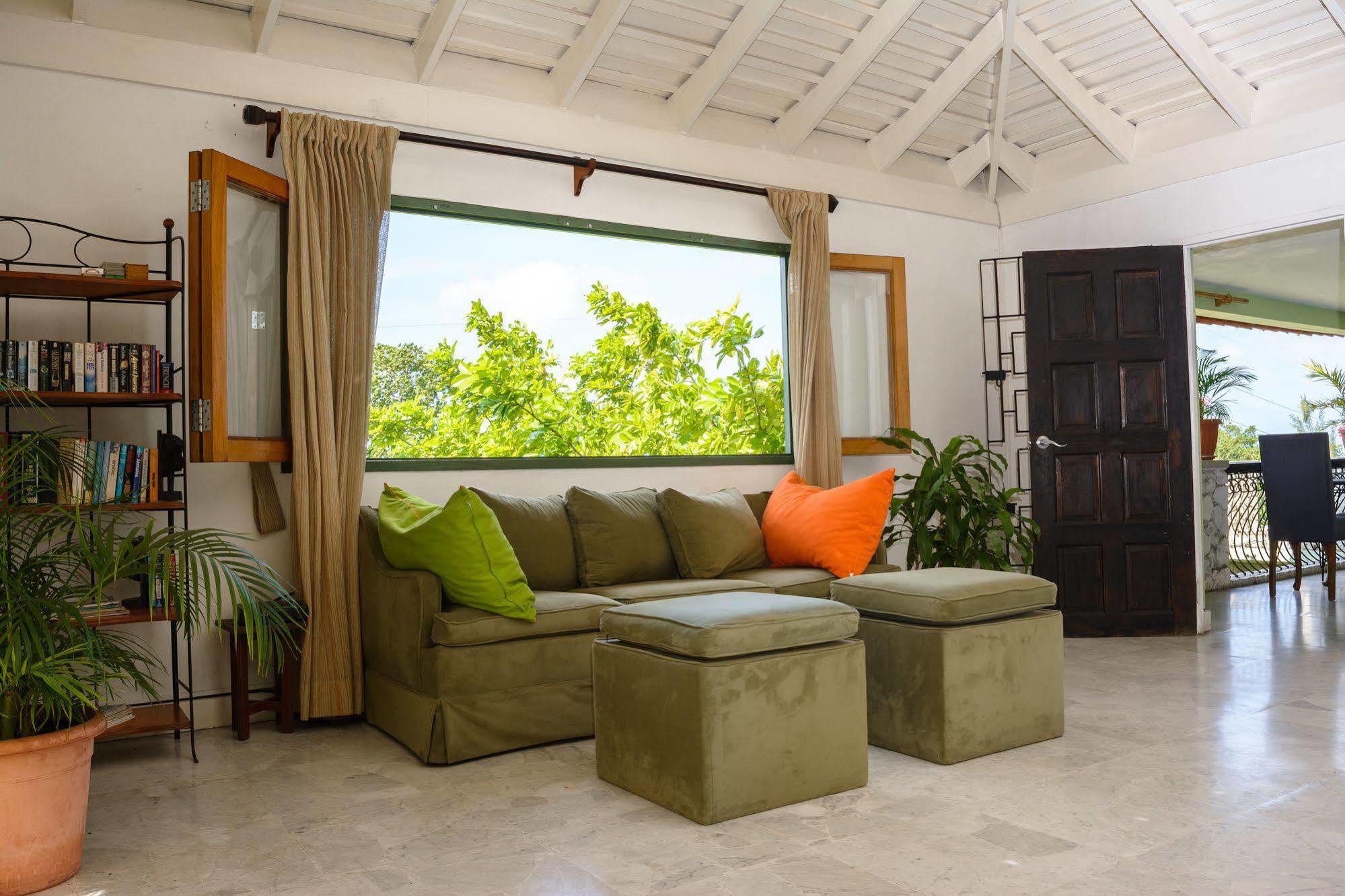 Mynt Retreat Bed & Breakfast