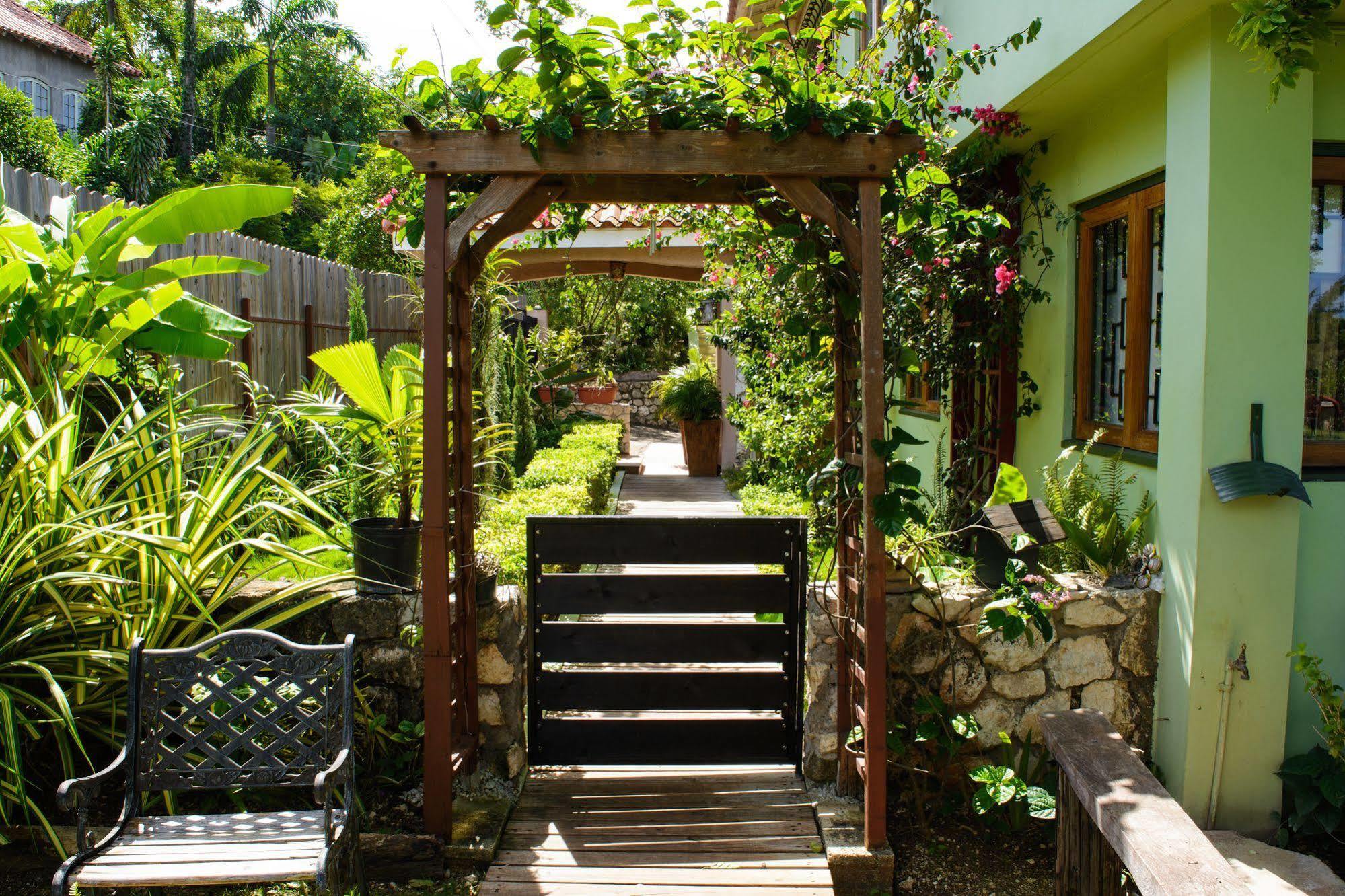 Mynt Retreat 3* Montego Bay