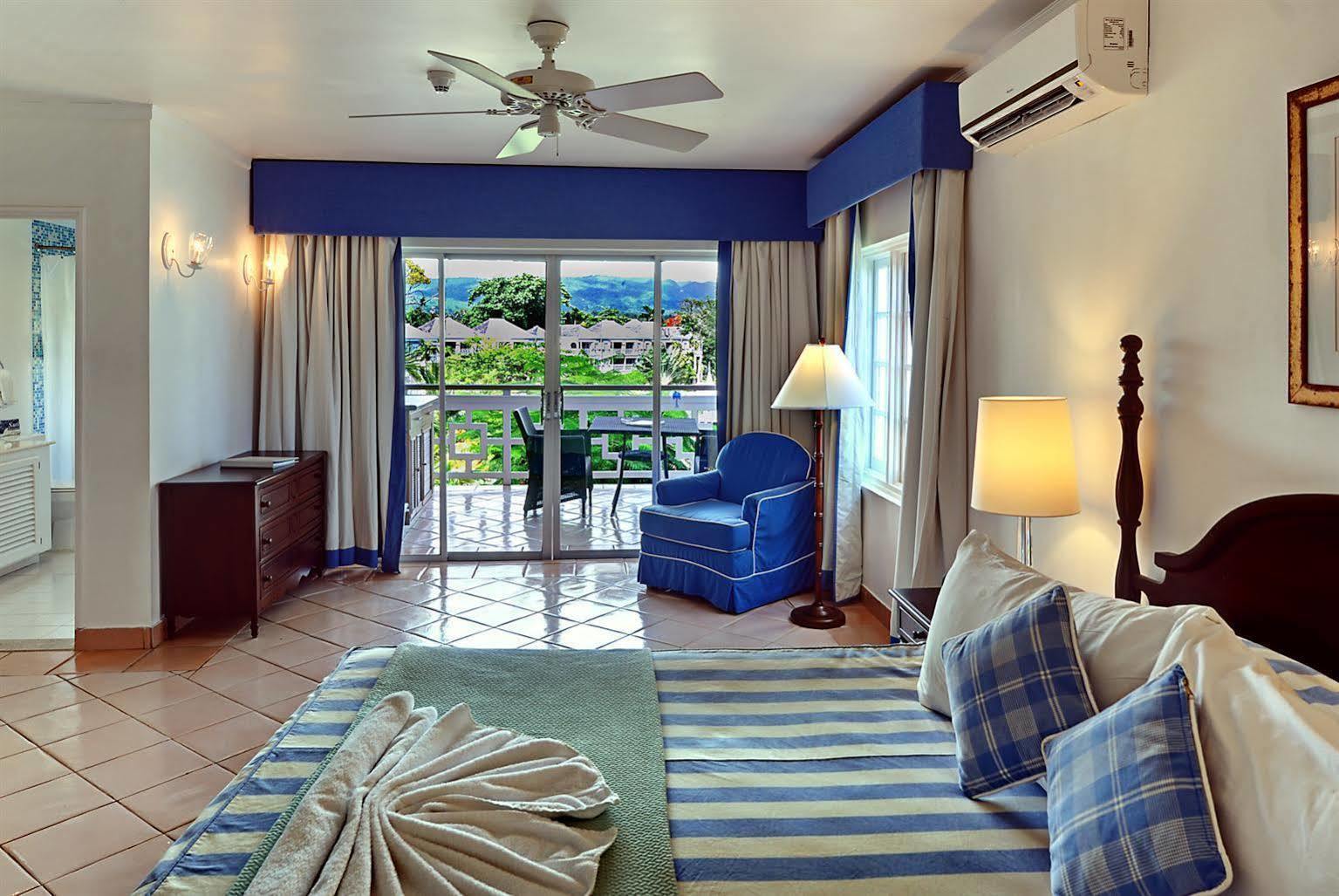 Couples Sans Souci Hotel Ocho Rios