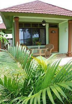 Hotel Rhodes Negril 3*