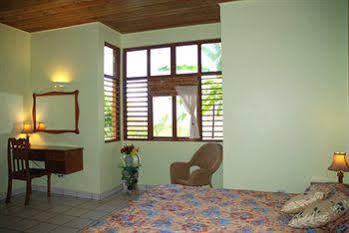 Rhodes Negril 3*