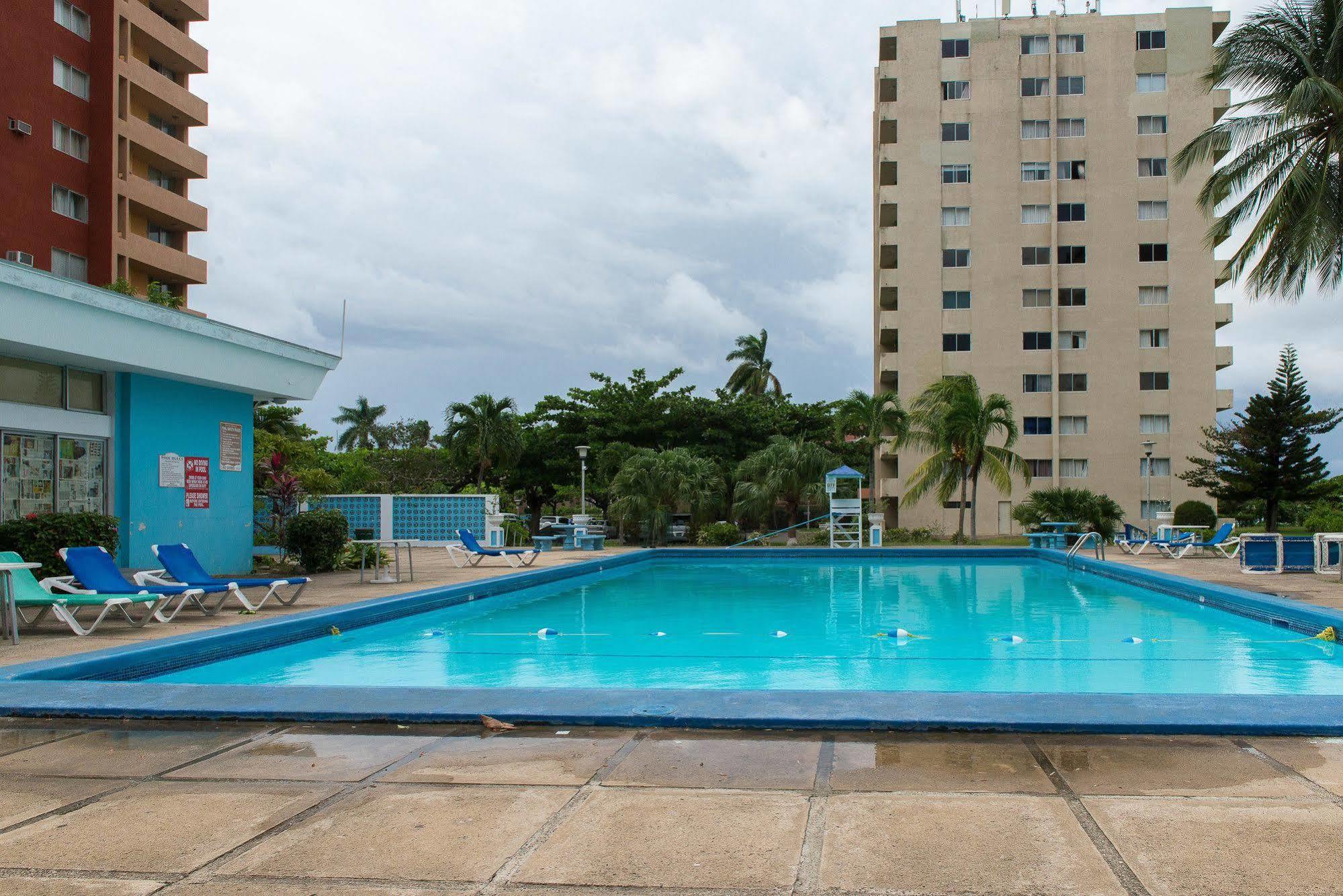 Apartment Dolphin Beach