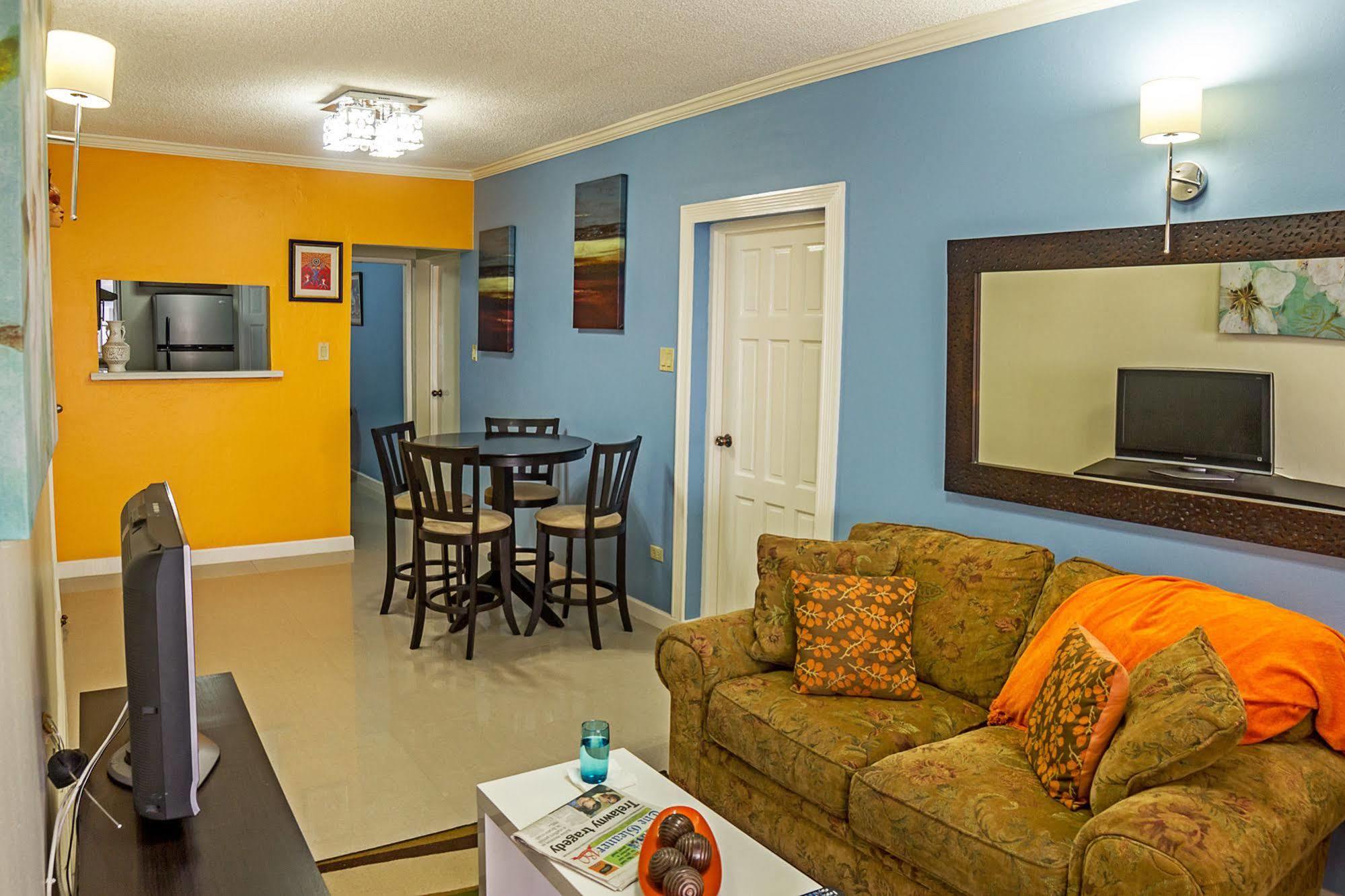 Sky View Guest Apartments 3*