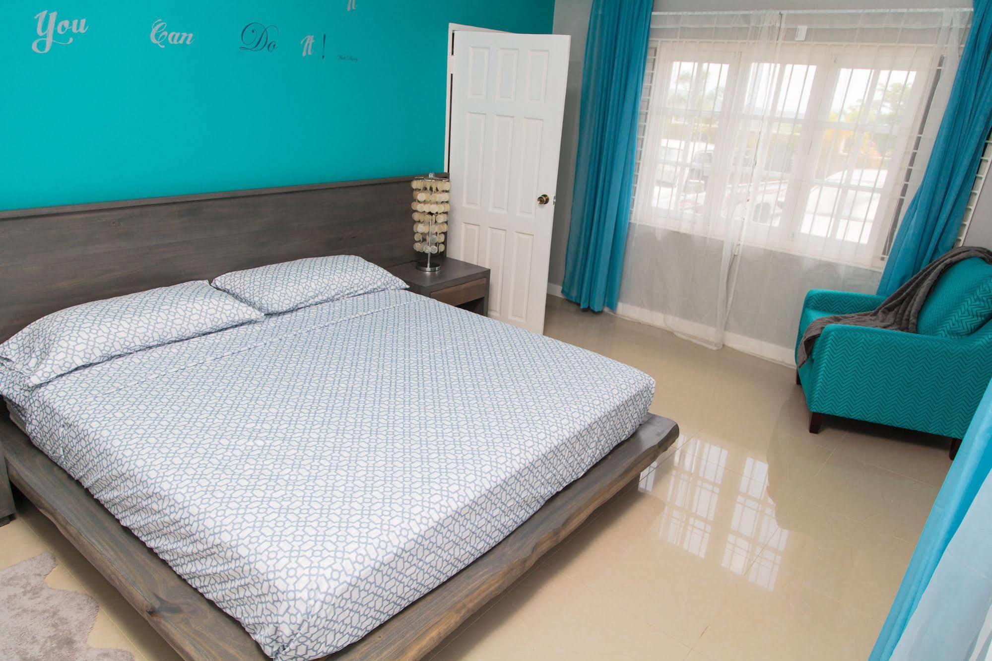Sky View Guest Apartments 3*