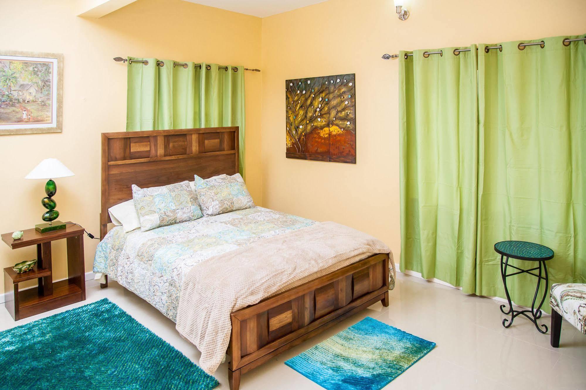Aparthotel Sky View Guest Apartments 3*
