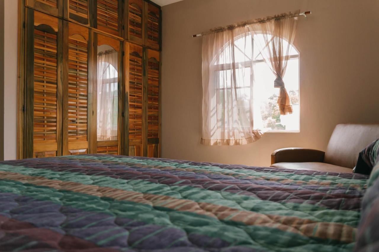 Duncan's Guest house 4*