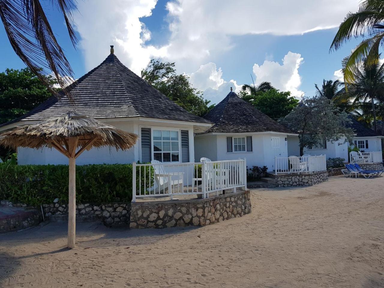 Resort Decameron Club Caribbean Runaway Bay, Ramada Runaway Bay