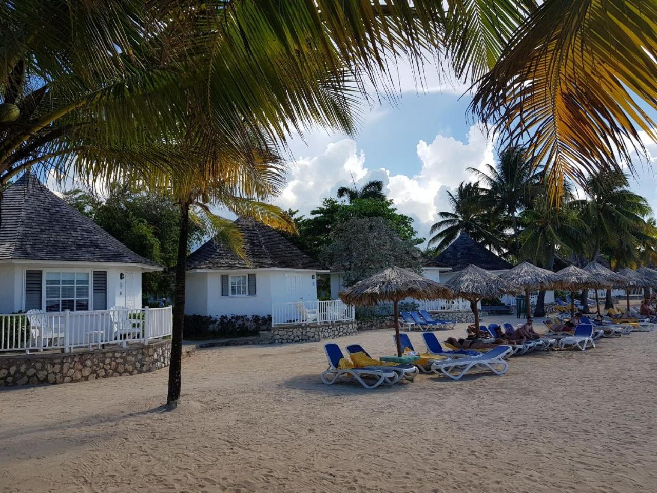 Decameron Club Caribbean Runaway Bay, Ramada 3* Runaway Bay