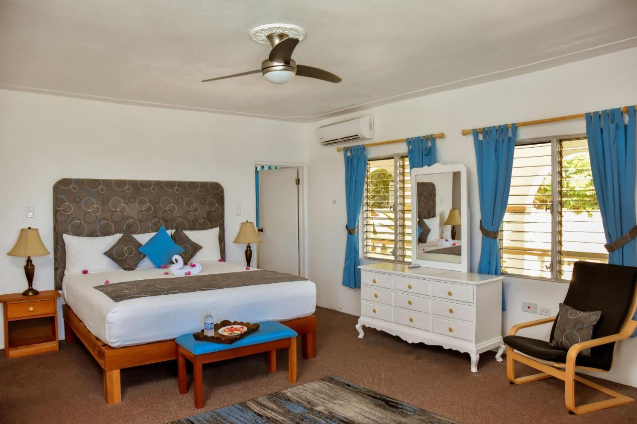 Beyond Sunset & Bed & Breakfast Treasure Beach