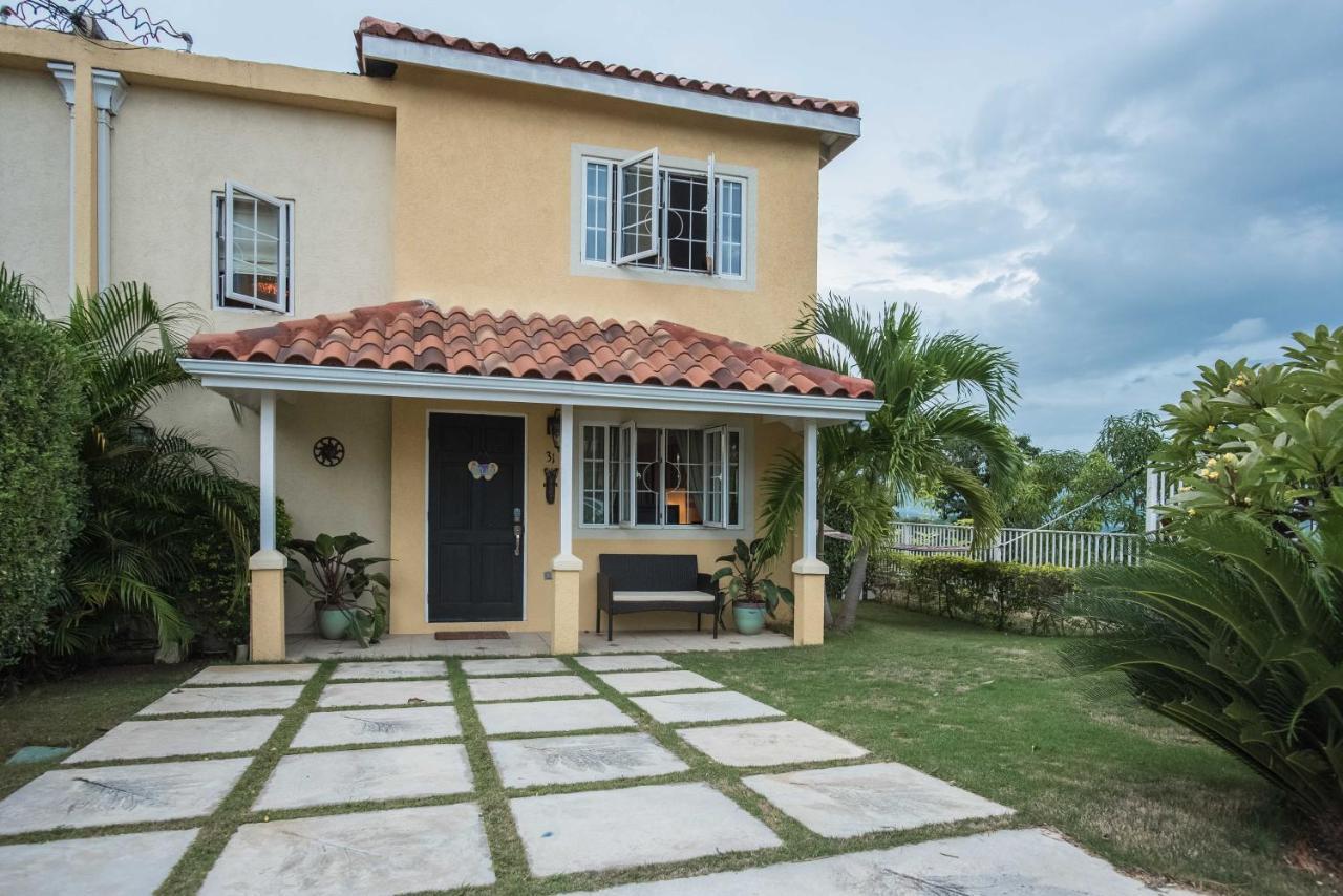 Mango Walk Country Club Suites Montego Bay