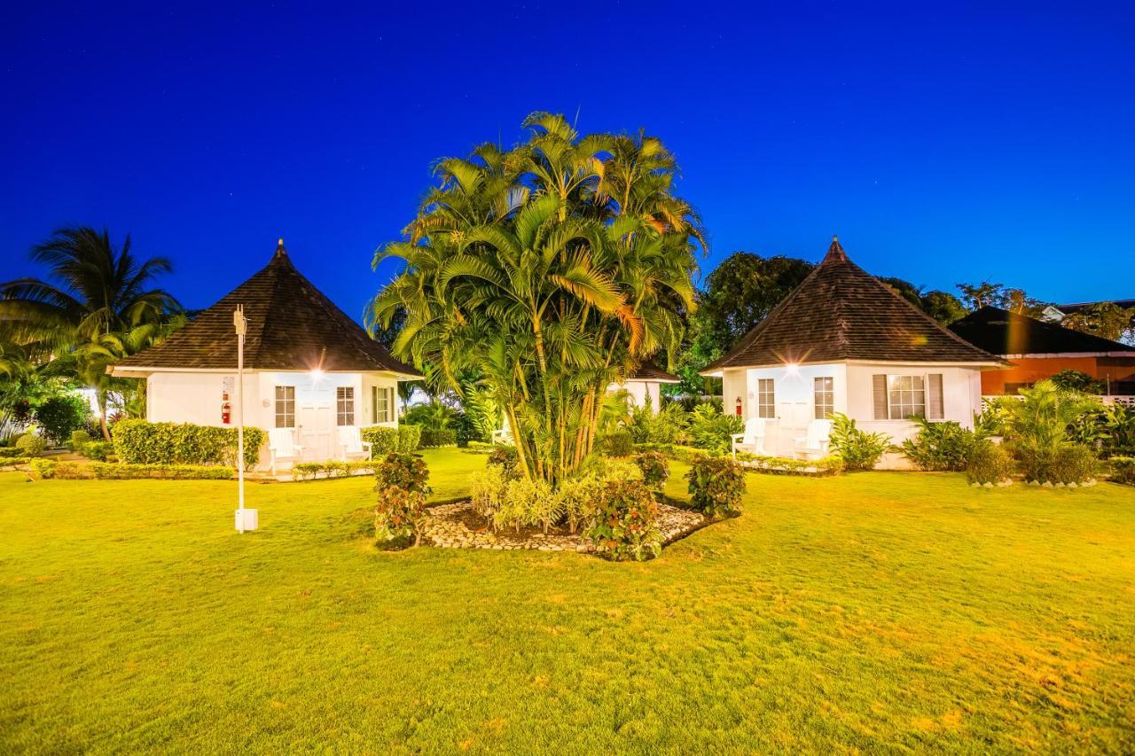 Resort Decameron Club Caribbean Runaway Bay, Ramada