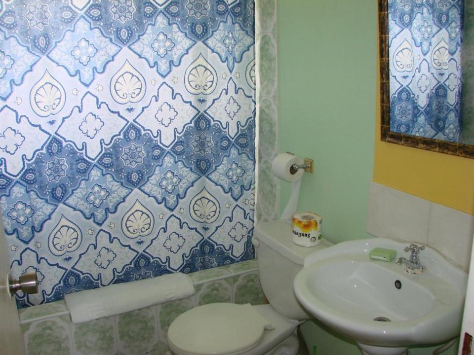 Morant Villas * Morant Bay