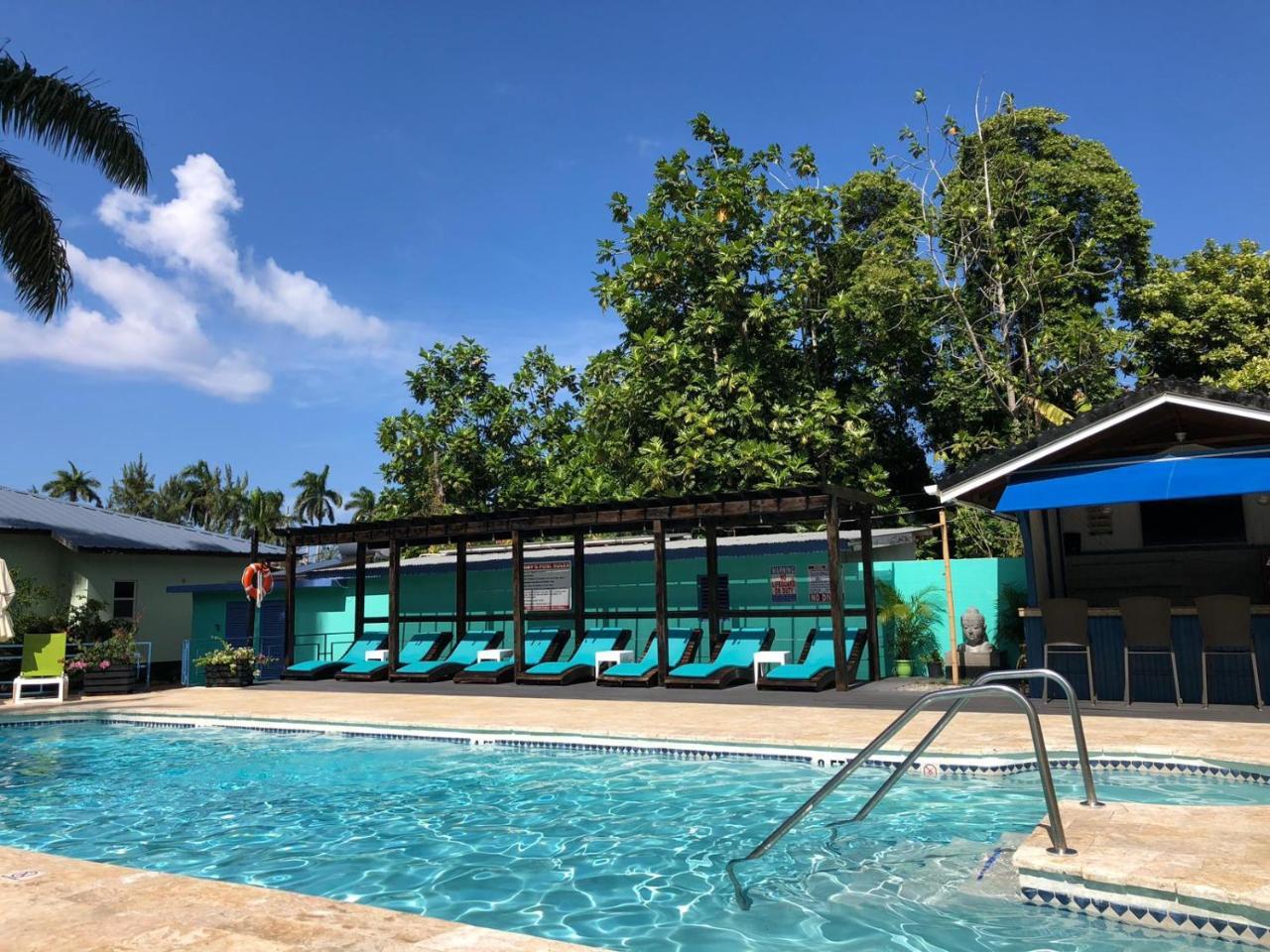 Hotel Toby's 3*