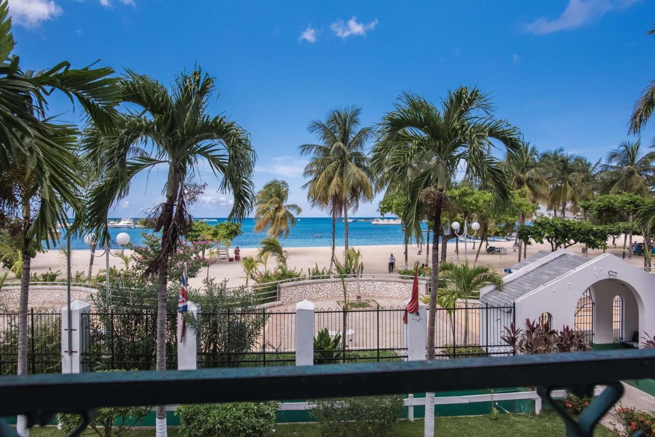 Hotel Sandcastles Ocho Rios