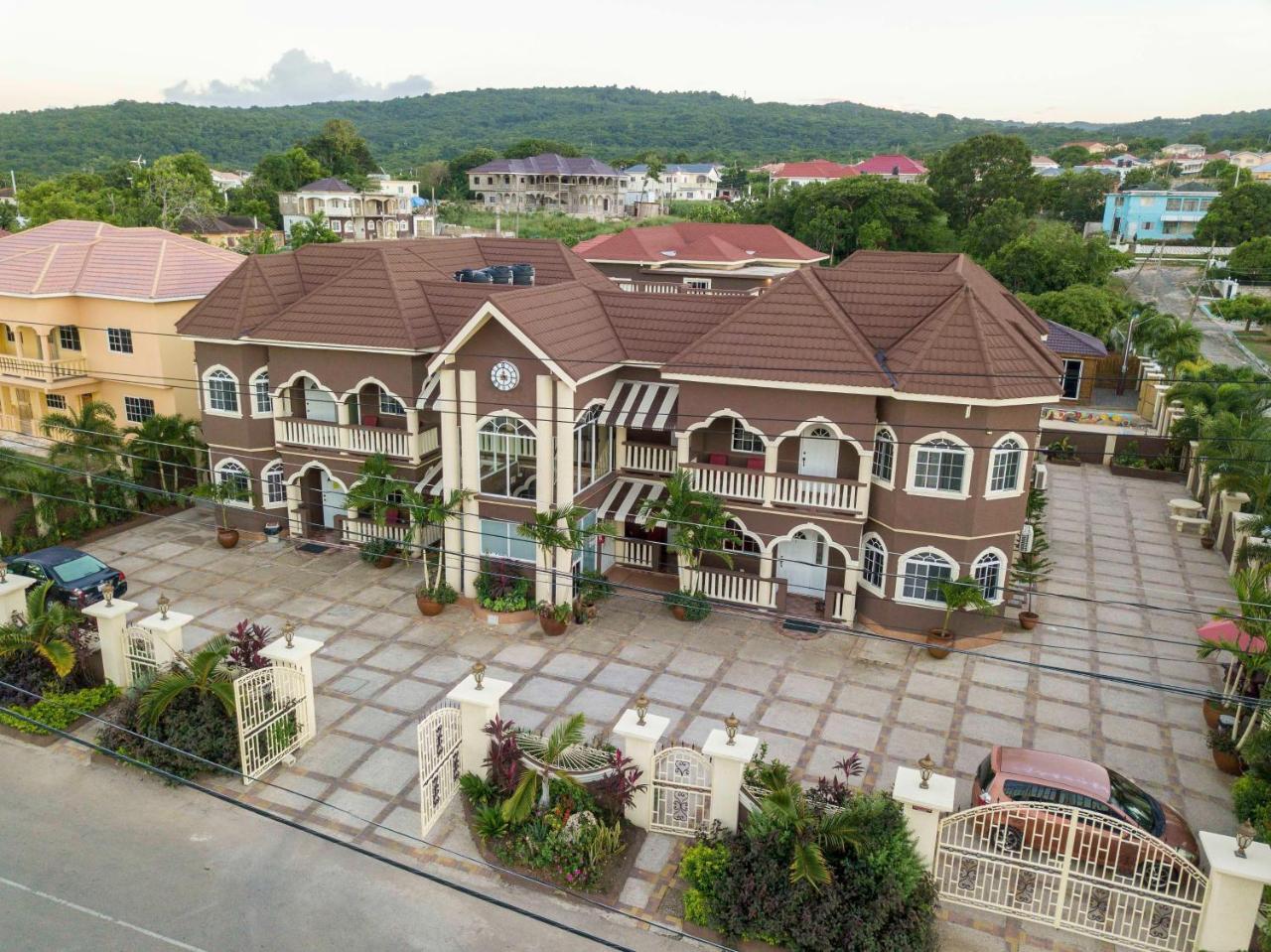 Clock Tower Guest house *