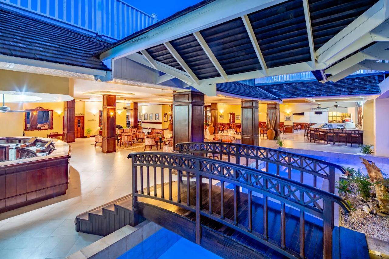 Jewel & Waterpark 4*