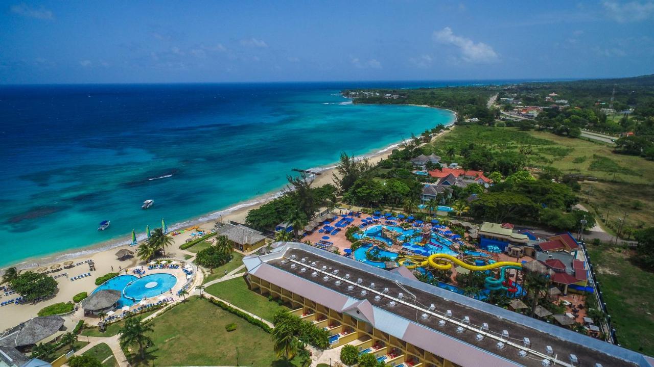 Jewel & Waterpark