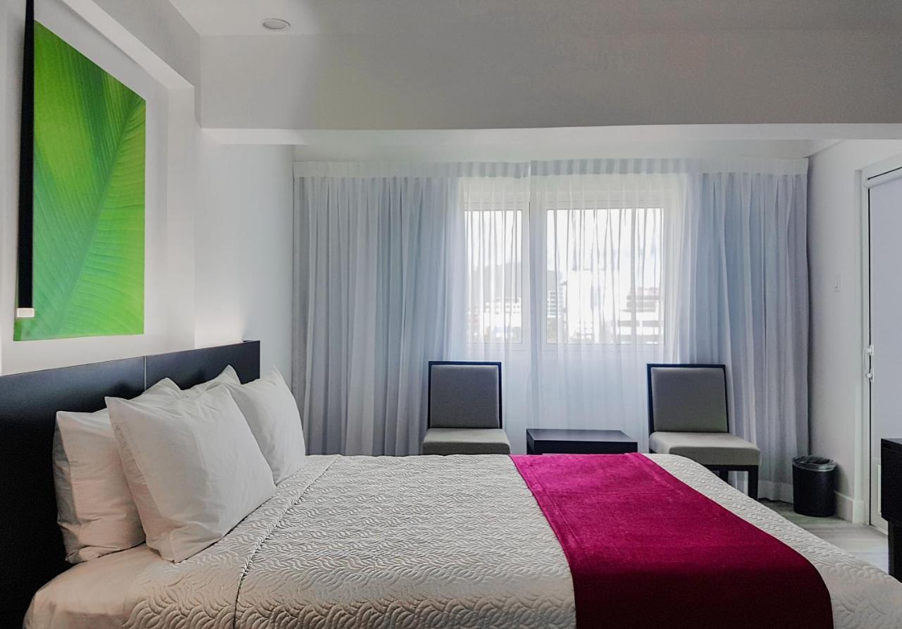 Hotel R