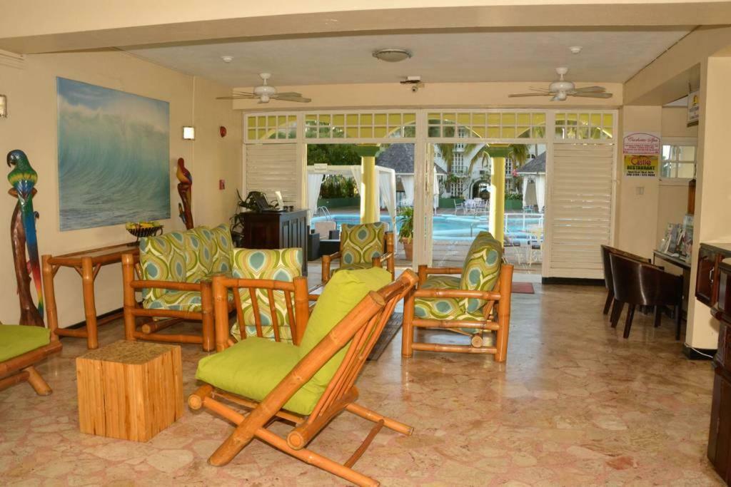 Apartment Cool's 1 Bedroom & Garden View Ocho Rios