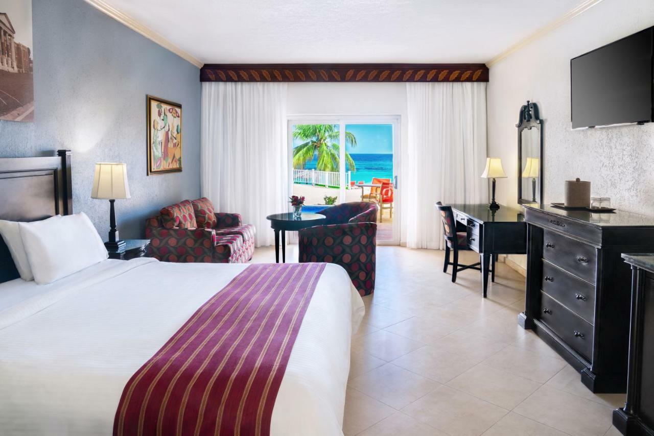 Jewel & Waterpark 4*