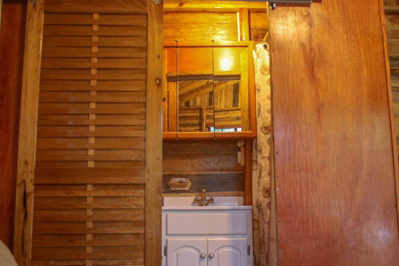 Log 33 Guest house *