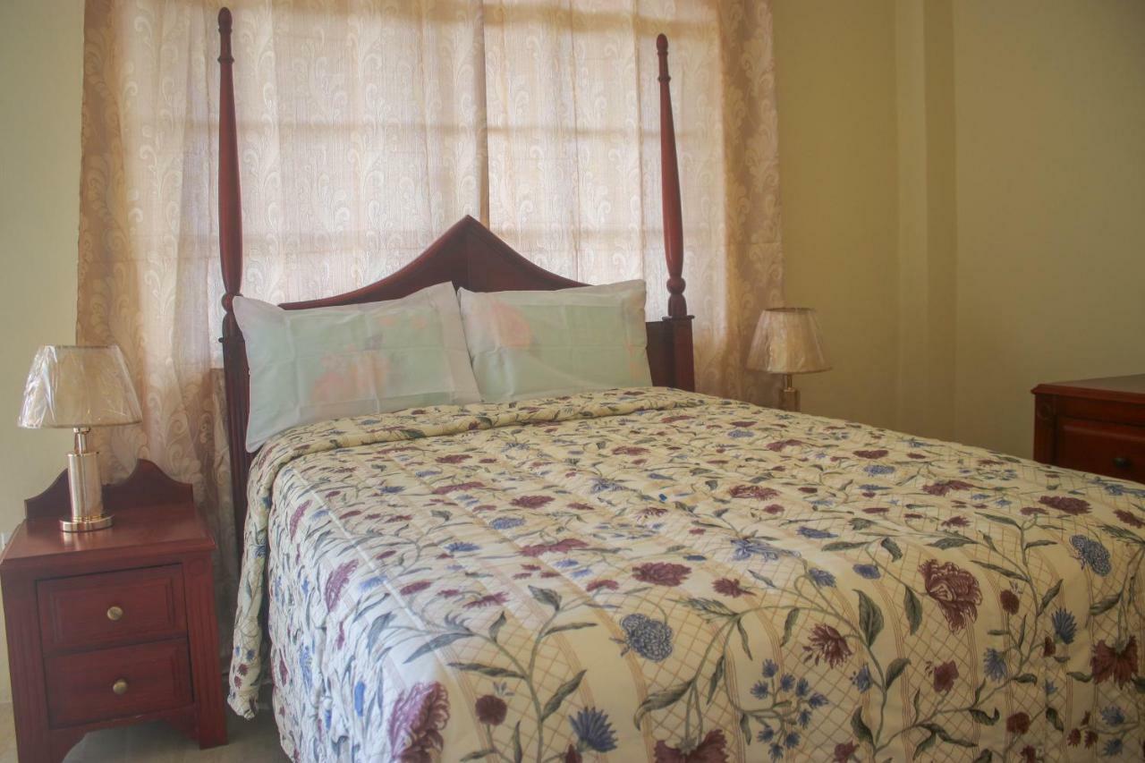 Solet's Paradise Guest house Negril