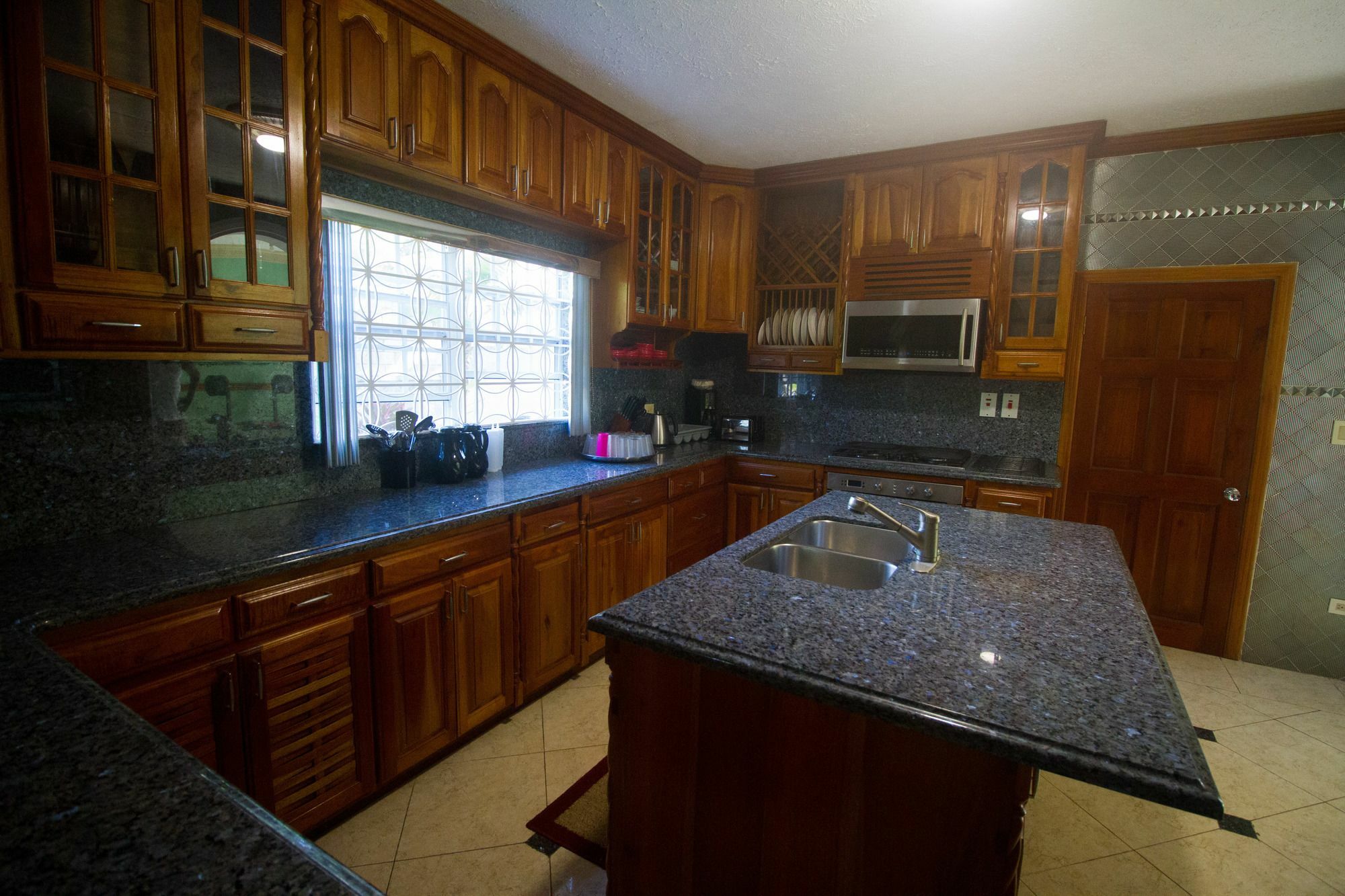 Guest house Steel Montego Bay