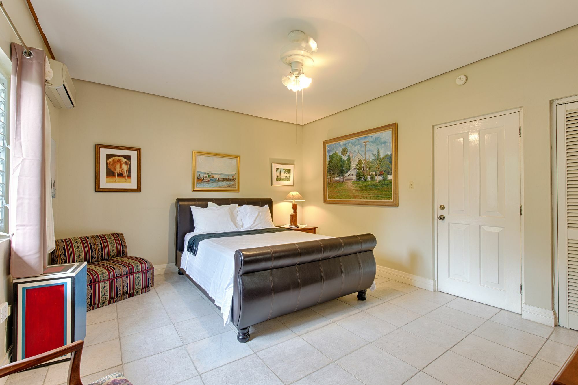 Chester Avenue Guest house Kingston