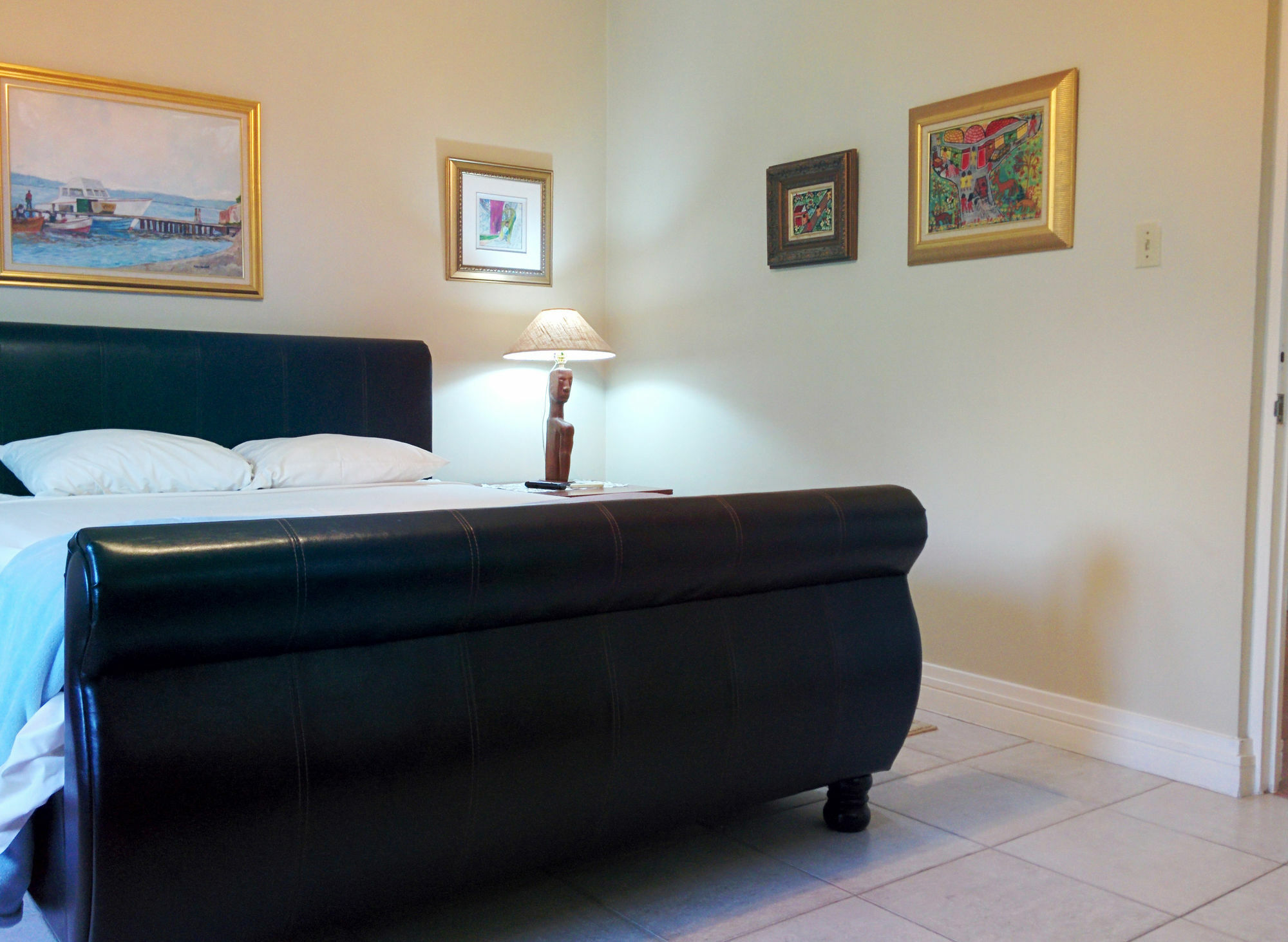 Chester Avenue Guest house Kingston