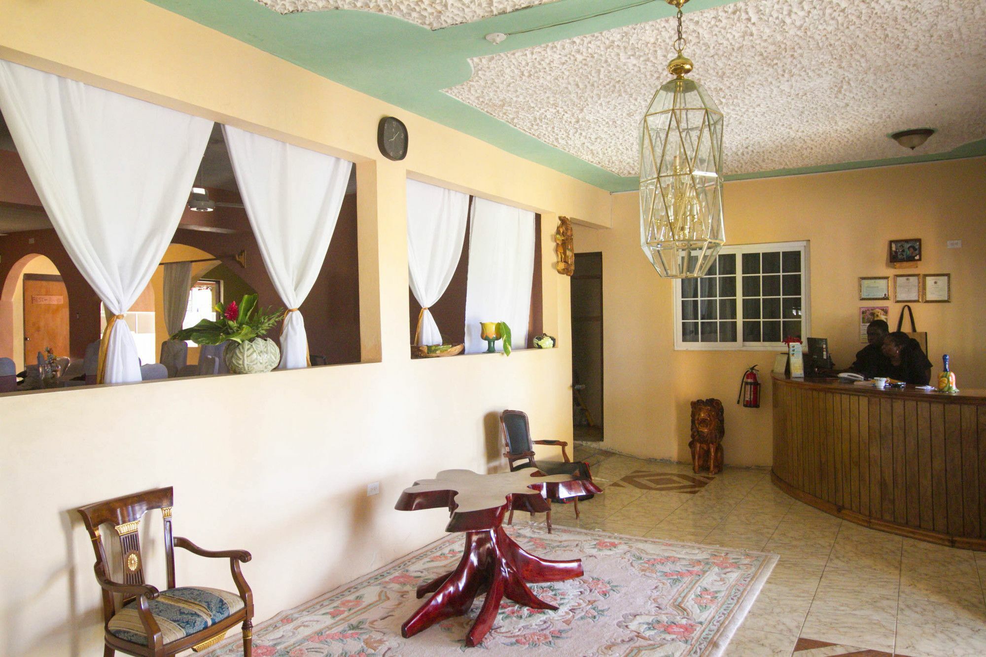 Chateau Margarite Bed And Breakfast Guest house 3*