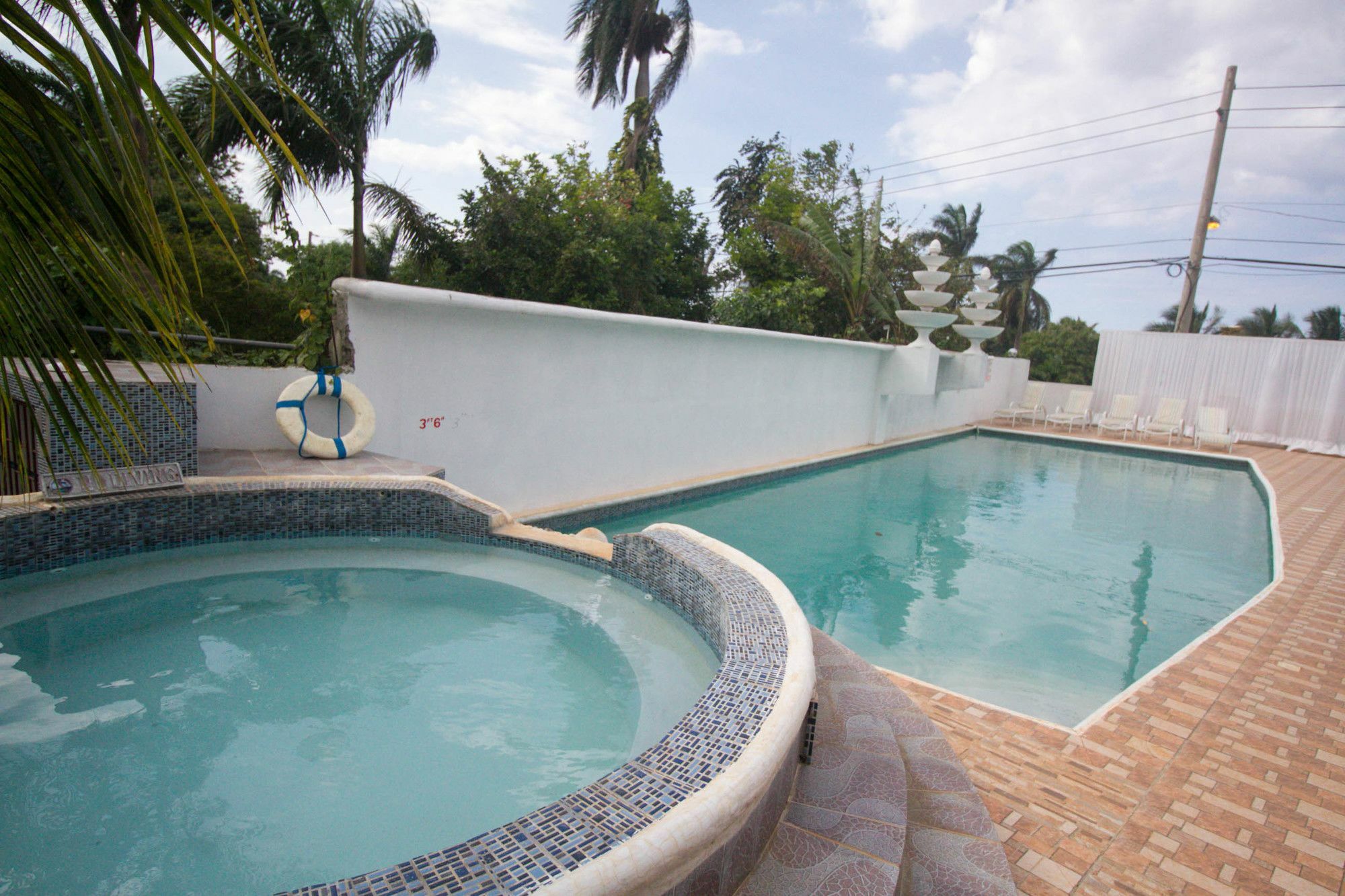 Chateau Margarite Bed And Breakfast Montego Bay