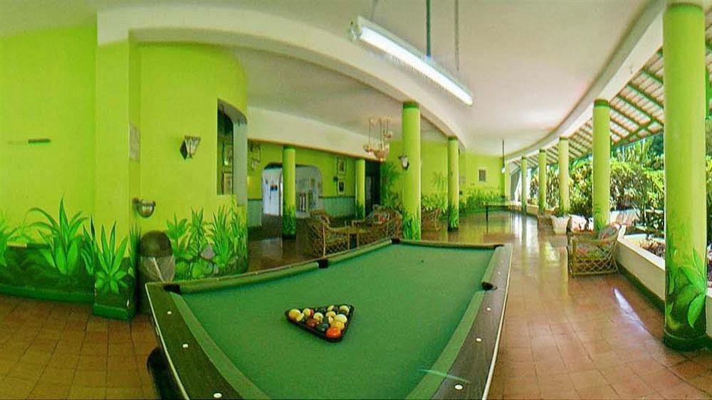 Doctors Cave Hotel 3*