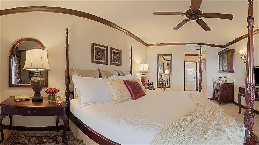 Sandals All Inclusive - Couples Only (adults Only) Resort