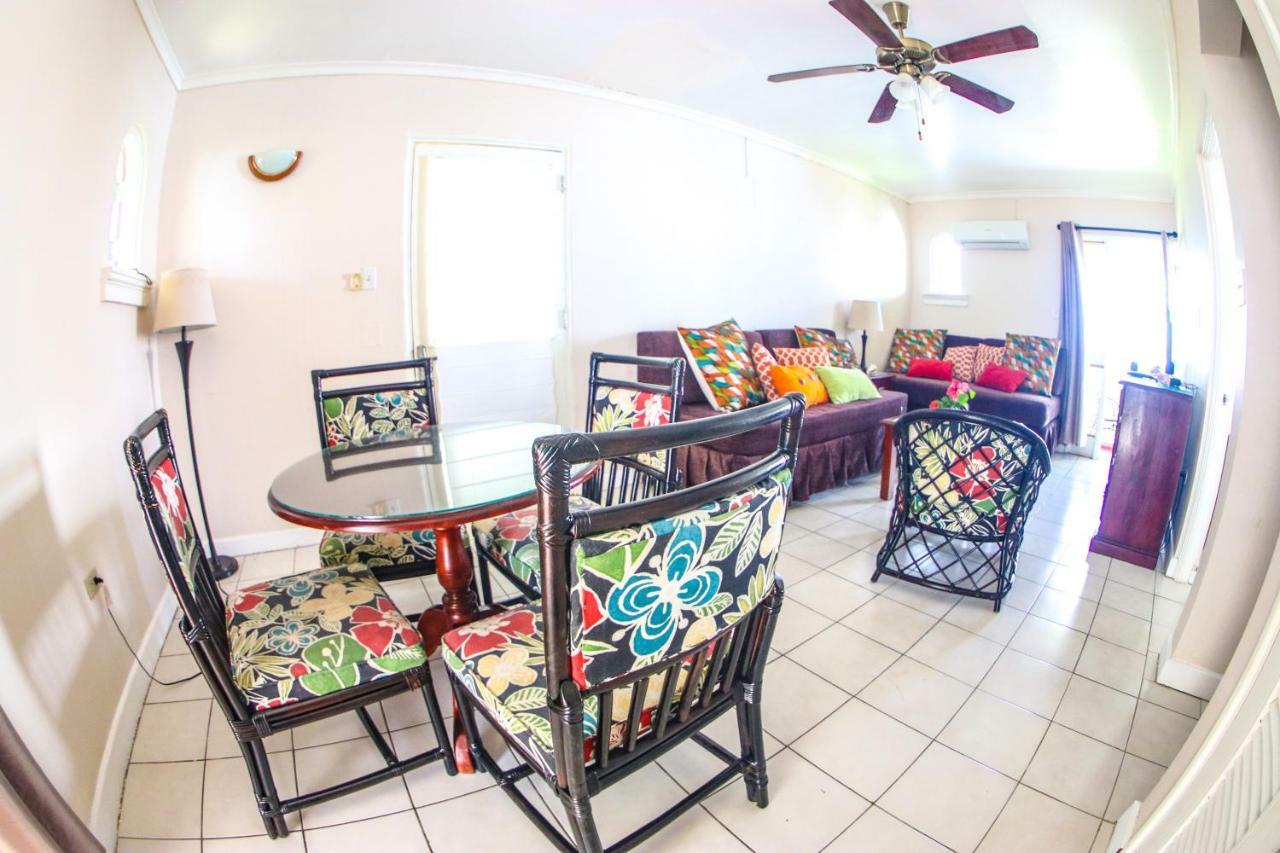 Apartment Point Village *