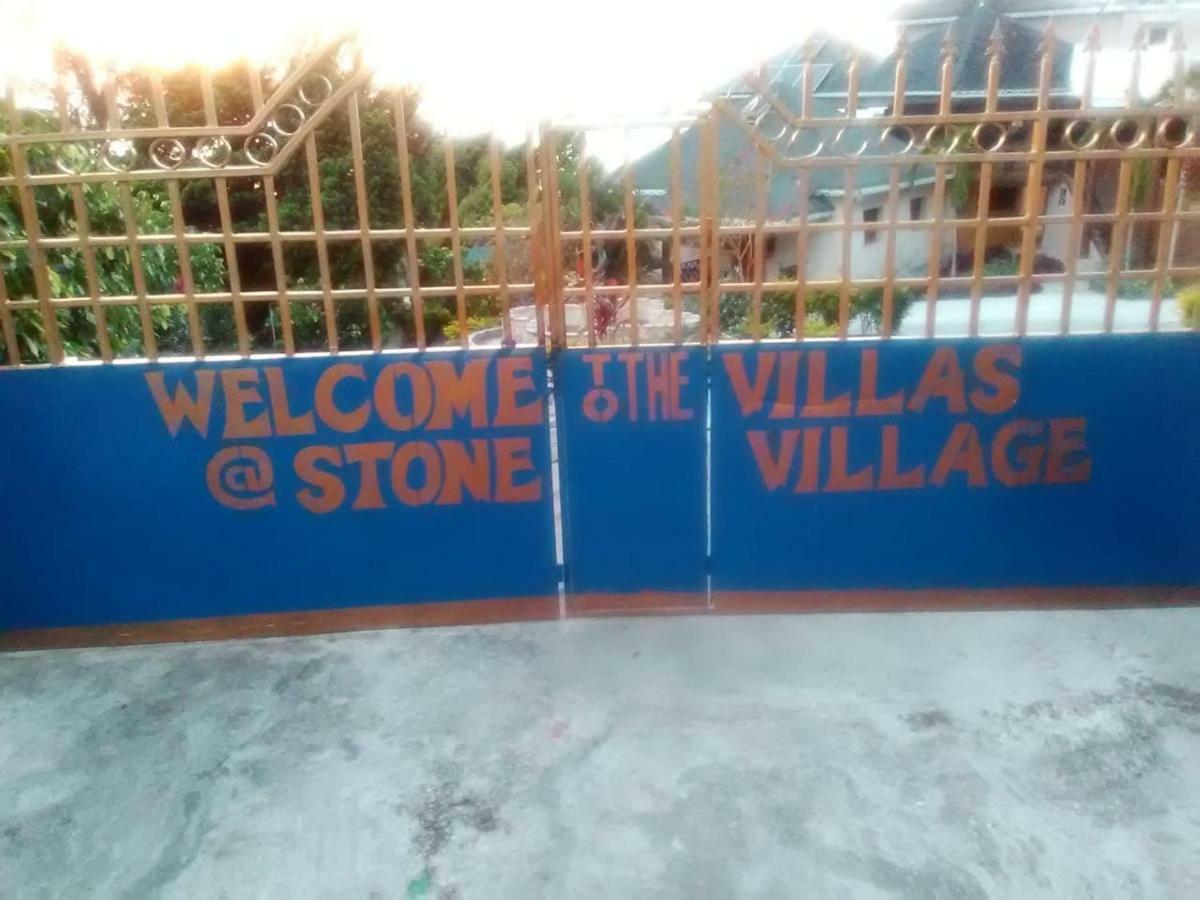 Boutique At Stone Village Bed & Breakfast