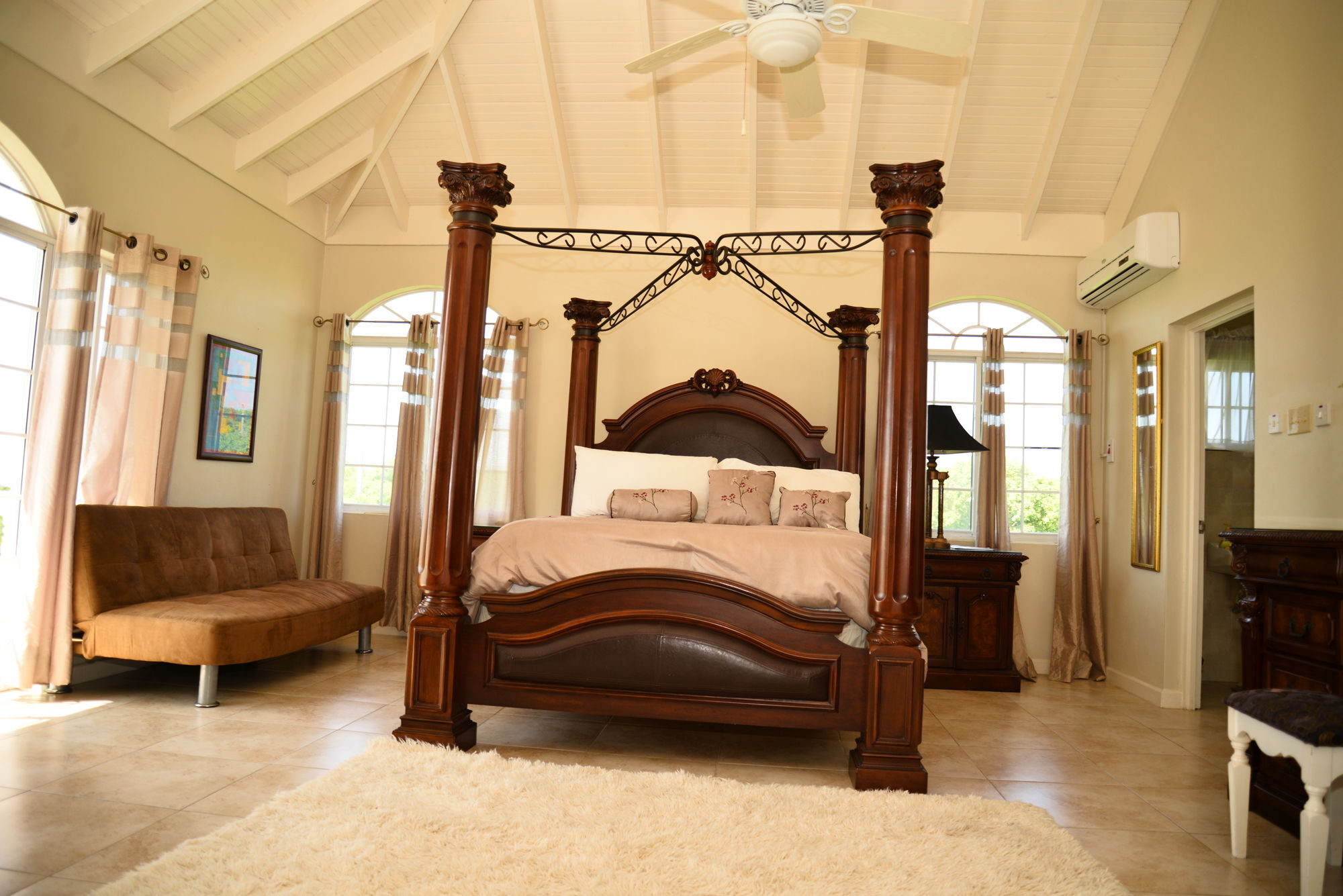 Casa de hóspedes Retreat 4*