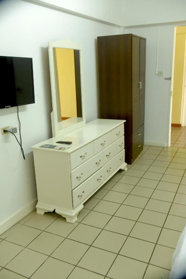 Pineapplesuites Hotel *