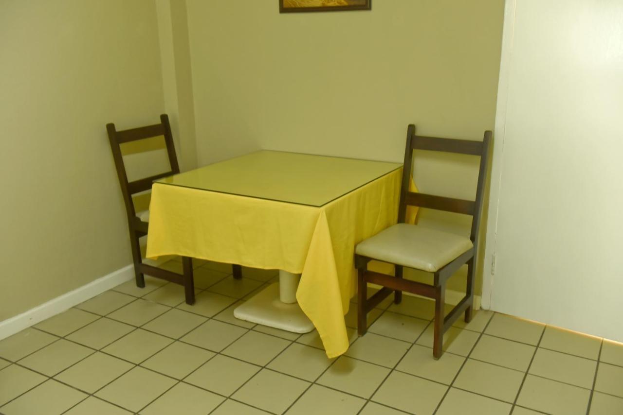 Pineapplesuites Hotel