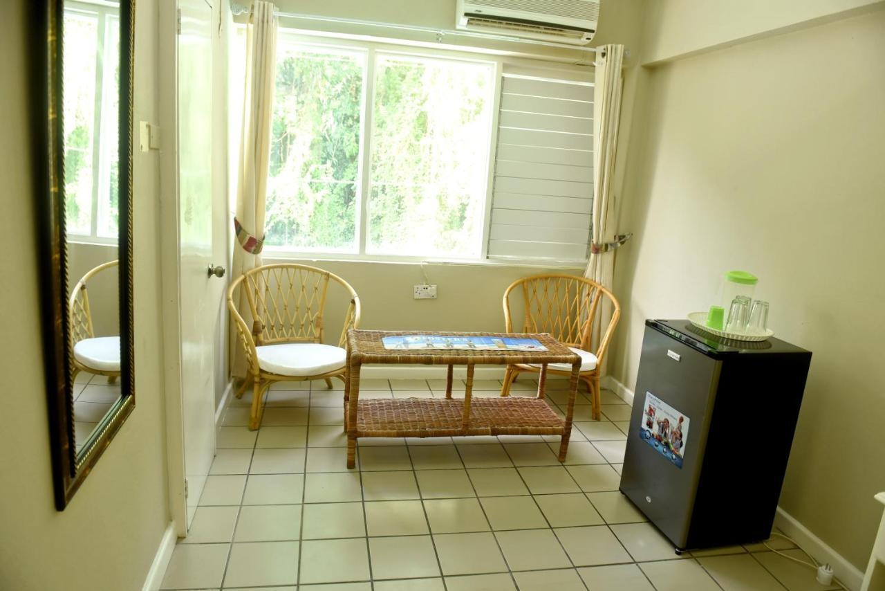 Pineapplesuites Hotel