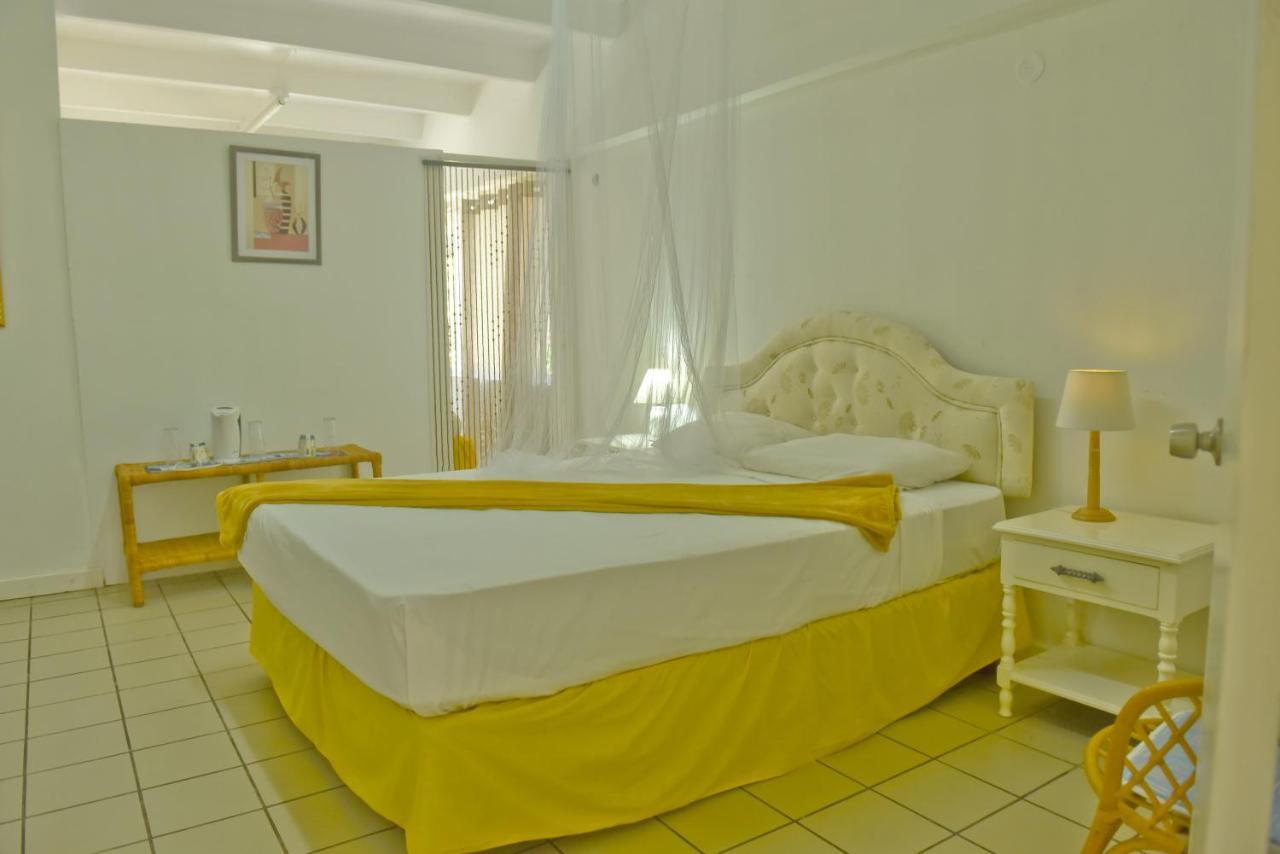 Hotel Pineapplesuites Ocho Rios